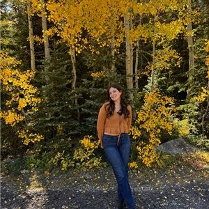 Meet your Posher, Olivia